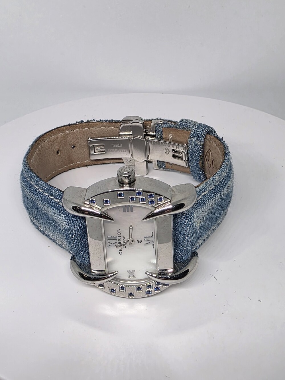 Charriol Geneve "Kucha" series women's watch featuring a blue sapphire-accented - Picture 6 of 9